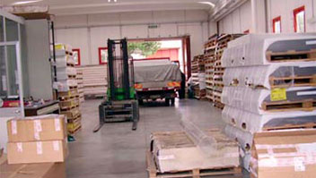 Fimax Prato oggi deposito distribuzione materie plastiche