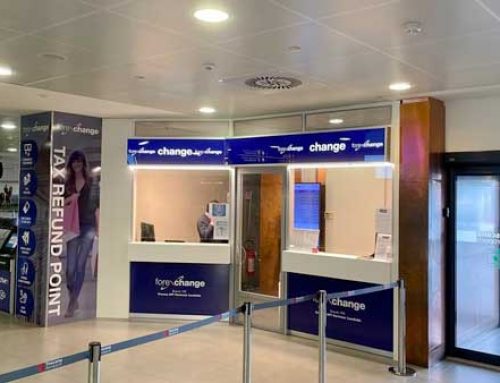 Stand aeroporto in PMMA colato Oroglas trasparente